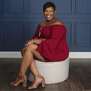 Meet your Posher, Alicia